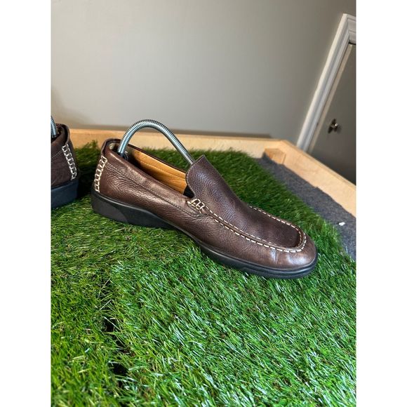 Johnston & Murphy Slip on Dress Shoes - Picture 6 of 9